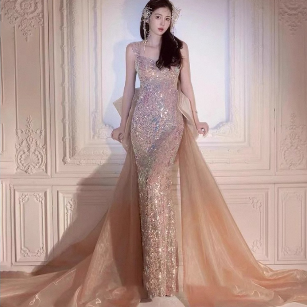 New Elegant dress